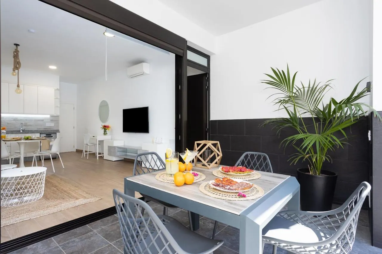 Sunnyland Santa Cruz Loft Parking Apartment